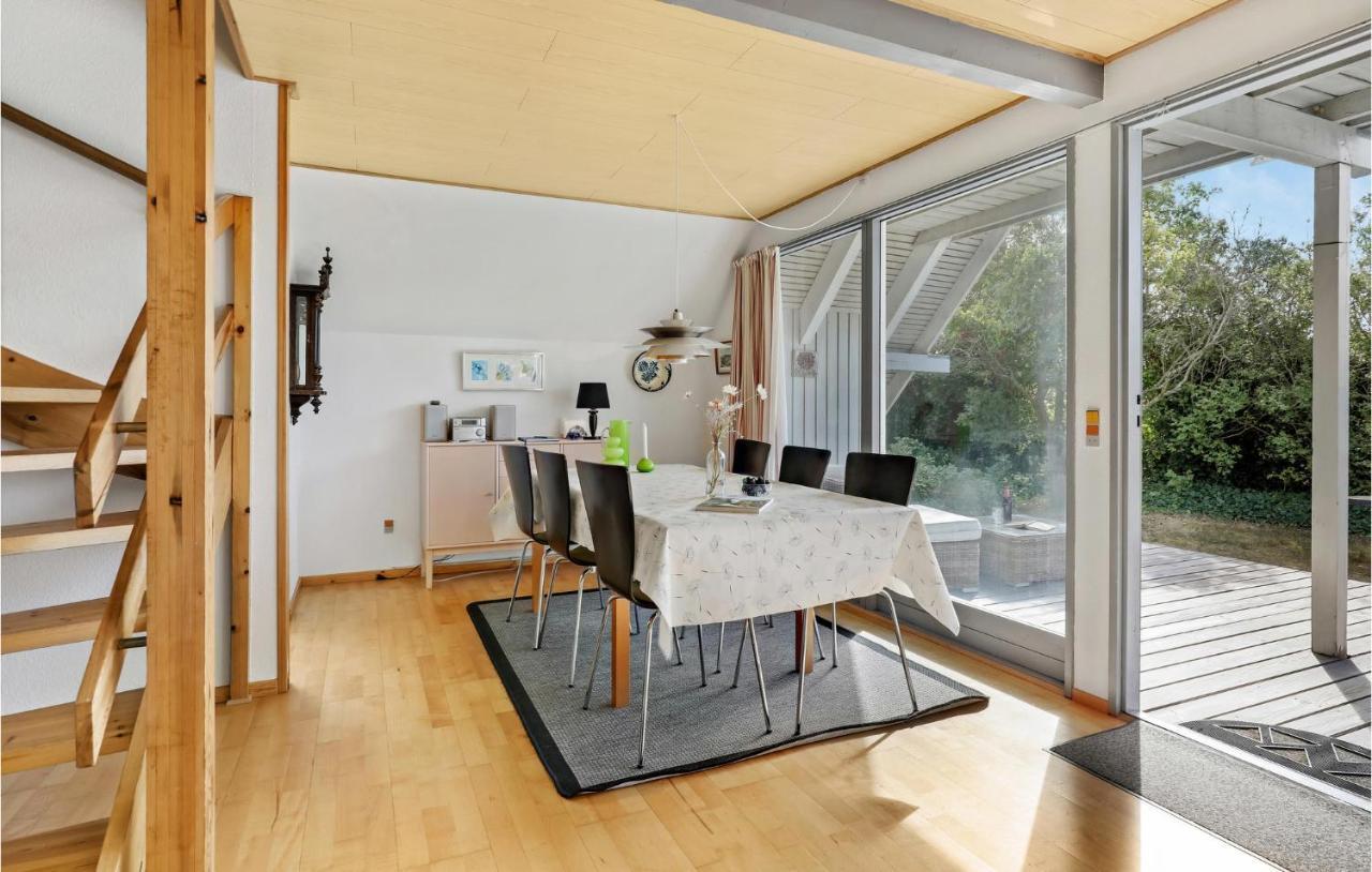 Gorgeous Home In Nexo With Kitchen Εξωτερικό φωτογραφία