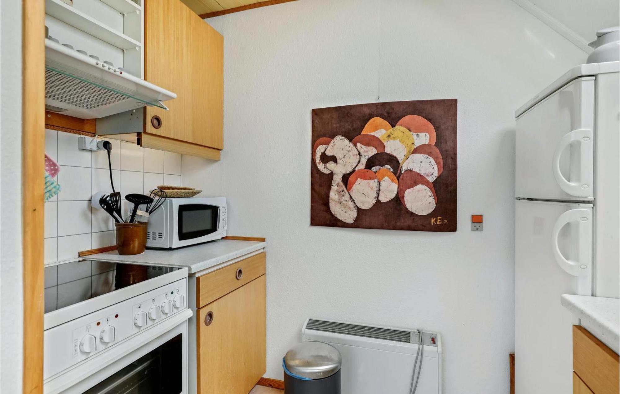 Gorgeous Home In Nexo With Kitchen Εξωτερικό φωτογραφία